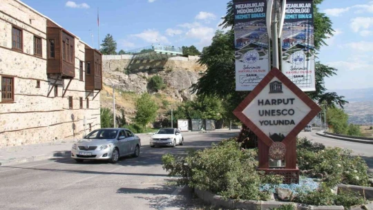 Bayramda Harput'a ziyaretçi akını