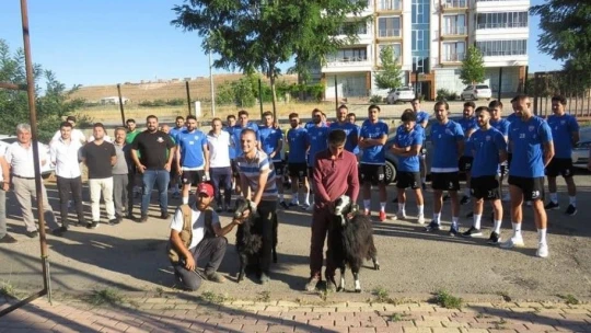 Elazığ Karakoçan sahaya indi