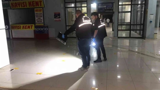 Otogarda silahlı kavga: 2 yaralı