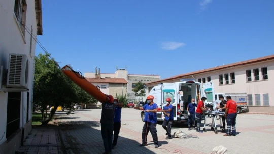 Elazığ Ruh Sağlığı Hastanesindeki deprem ve yangın tatbikatı nefes kesti