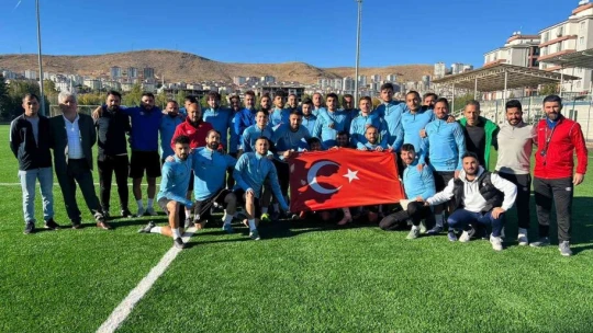 Elazığ takımları 29 Ekimi kutladı
