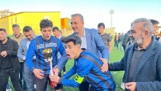 Elazığ U18 Ligi'nde şampiyon Elazığ Belediyespor