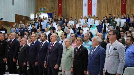 Elazığ ve Kahramanmaraş depremlerinin büyüklüğünün 8.4'e çıkmasını 'quartz schist' kayaları engellemiş