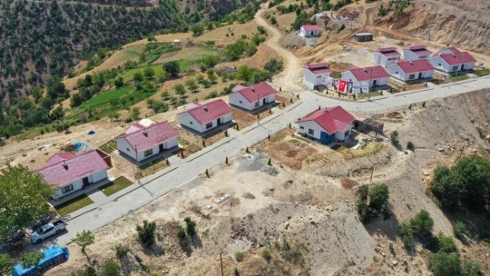 Elazığ ve Malatya genç mühendislerin elinde yükseliyor