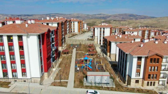 Elazığlı depremzedelerden, devlete,