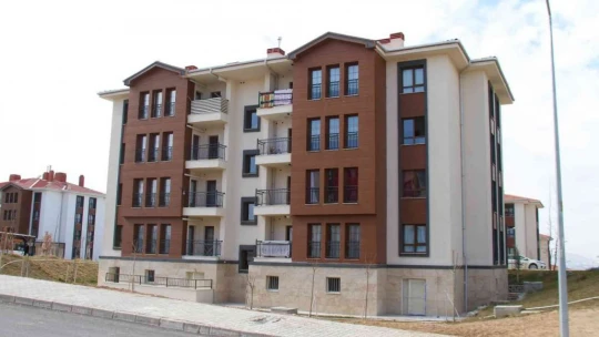 Elazığlı depremzedelerden, devlete,