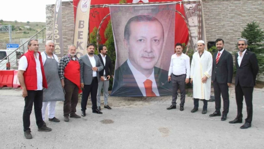 Elazığlı iş adamı, yeniden seçilen Cumhurbaşkanı Erdoğan için 20 adak kurbanı kesti