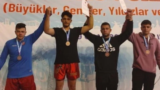 Elazığlı sporculardan 2 altın, 1 bronz madalya
