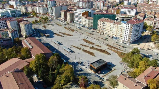 Elazığlılar Cumhuriyet Meydanıyla nefes alacak