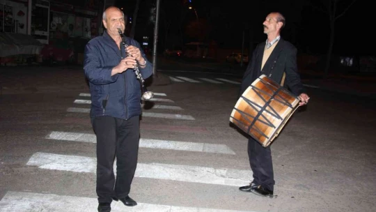 Elazığlılar ilk sahura davul ve klarnet sesiyle uyandı