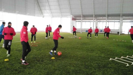 Elazığspor, halı sahada hazırlıklarını sürdürüyor