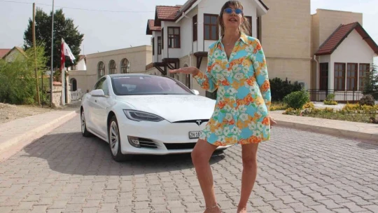 Elektrikli aracıyla İsviçre'den yola çıktı, 23 günde 46 il gezdi
