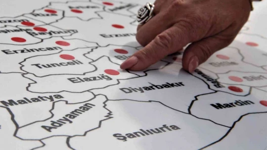 Elektrikli aracıyla İsviçre'den yola çıktı, 23 günde 46 il gezdi