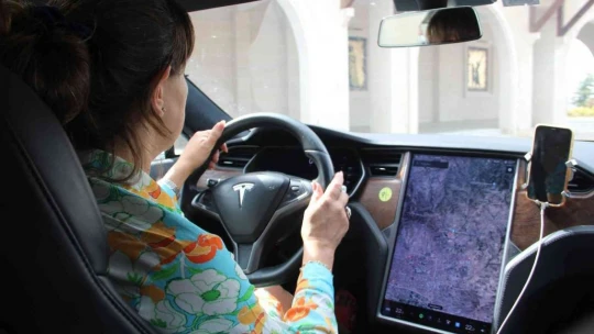 Elektrikli aracıyla İsviçre'den yola çıktı, 23 günde 46 il gezdi