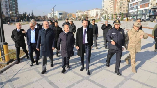 Emniyet Genel Müdürü Aktaş, Elazığ'da vatandaşlarla bir araya geldi