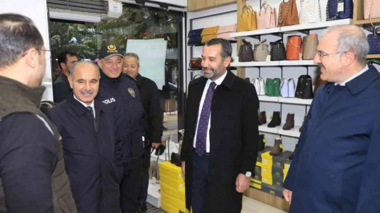 Emniyet Genel Müdürü Aktaş, Elazığ'da vatandaşlarla bir araya geldi