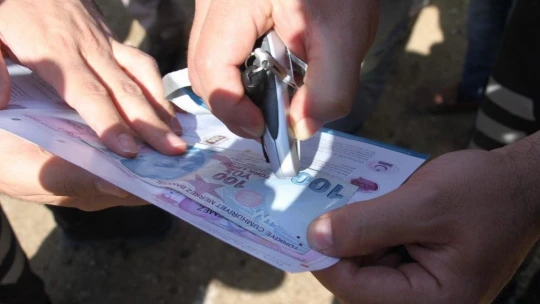 Emniyetten kurban satıcılarına sahte para uyarısı