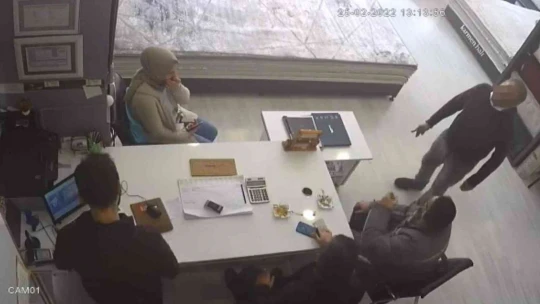 Engelli vatandaşın hırsızlık pişmanlığı: Helallik yetmedi, hırsızlık yaptığı işyerine para getirdi