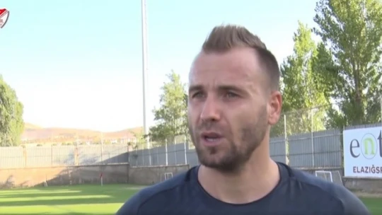 ES Elazığsporlu futbolculardan maça davet