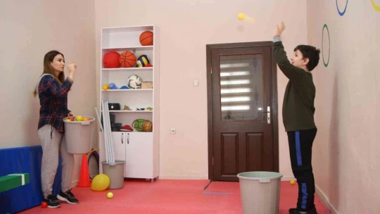 Vakıf Kurarak Hayatlarını Otizmli Bireylere Adadılar