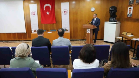 FÜ'de başarılı akademisyenler ödüllendirildi