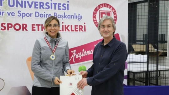 FÜ'de personel arası masa tenisi turnuvası sona erdi