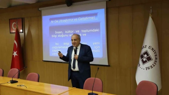 FÜ'de TÜBİTAK 2209-A Proje Yazma Eğitimleri verildi