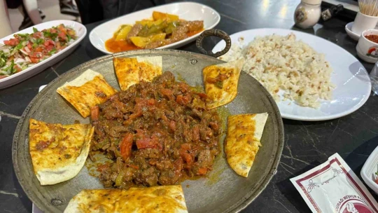 Gastronomi kenti Elazığ'da iftar menüsünün vazgeçilmezi saç tava oldu