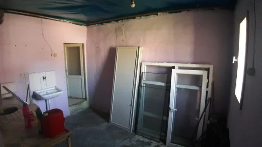 Gençlerden alkışlanacak hareket, 3 çocuk annesine ev sürprizi