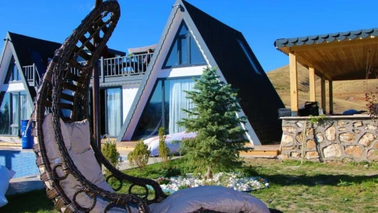 Göl manzaralı bungalov evler Elazığ'ın turizmine katkı sağlayacak