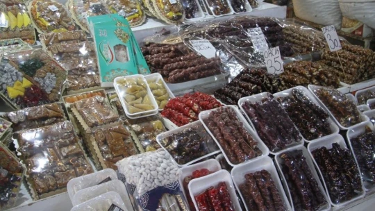 Gurbetçiler akın etti, Elazığ'da Kapalı Çarşı esnafının yüzü güldü