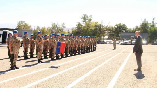 Gurur ve hüzün bir arada: Komandolar Suriye'ye uğurlandı