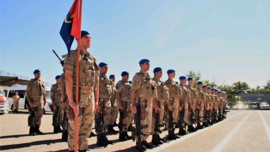 Gurur ve hüzün bir arada: Komandolar Suriye'ye uğurlandı
