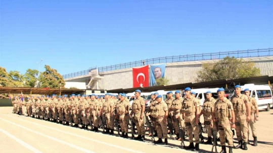 Gurur ve hüzün bir arada: Komandolar Suriye'ye uğurlandı