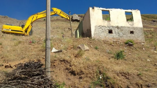 Haberi olmadan tapusuna şerh konuldu, evi yıkıldı