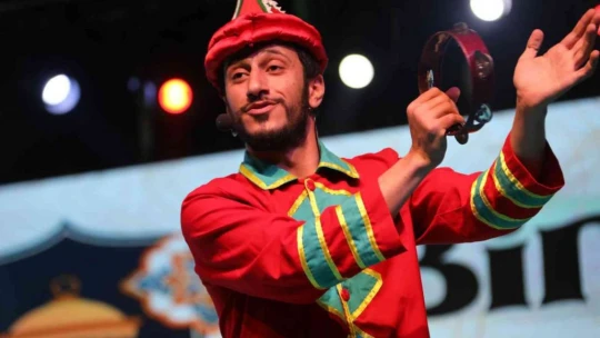 Hacivat Karagöz Orta Oyununa çocuklardan yoğun ilgi
