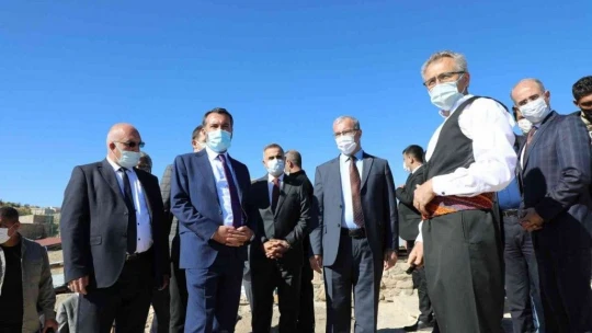 Harput Kalesinde zindan, kürsübaşı ve kutsal alan ziyarete açıldı