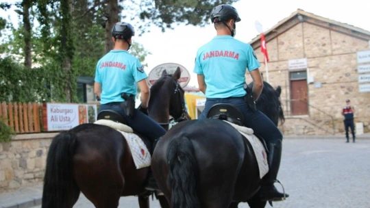 Harput'ta atlı jandarma timlerine yoğun ilgi