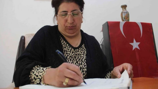 300 yıllık köyün ilk kadın muhtarı oldu