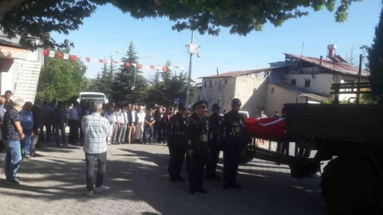 Hayatını kaybeden Kıbrıs gazisi Elazığ'da son yolculuğuna uğurlandı
