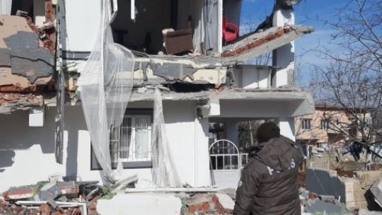 HAYDİ, deprem bölgesindeki can dostlarını yalnız bırakmadı