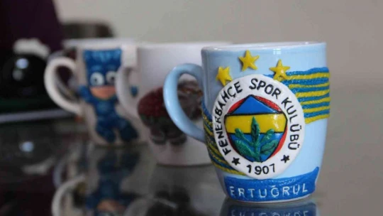 Hobisini mesleğe dönüştüren 2 çocuk annesi, aile ekonomisine katkı sağlıyor