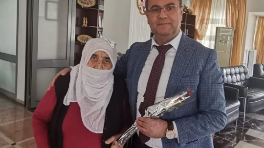 Huzurevinde kadınlar günü kutlandı