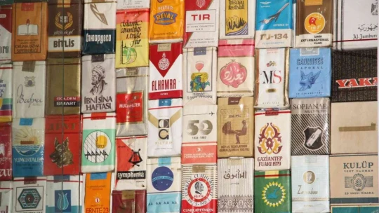 İçmediği sigaraların koleksiyonunu yapıyor