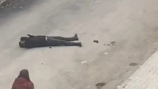 İcra yolu ile evi boşaltılan kiracı mahallede terör estirdi