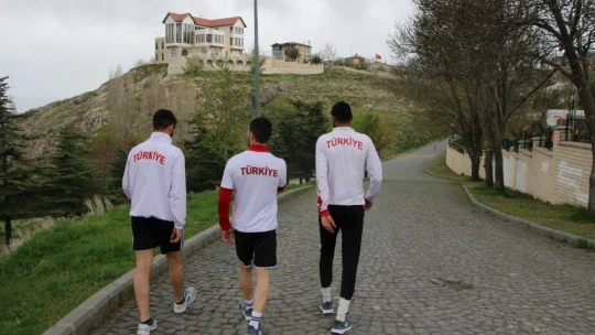 İkisi fırıncı, biri kasap, ama üçü de şampiyon