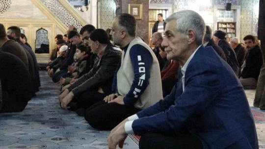İlk teravih namazında camiler doldu