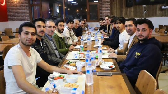 Rektör Göktaş Ve İl Müdürü Eren Sahurda Öğrencilerle Bir Araya Geldi