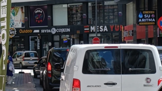 Park Sorunu Vatandaşı ve Öğrencileri Canından Bezdirdi