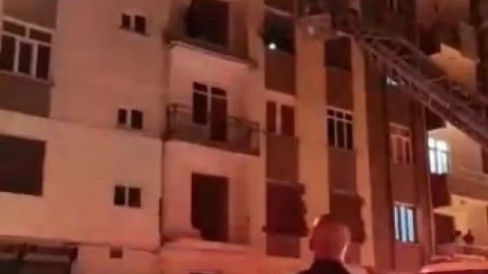 İntihara teşebbüs eden kadını itfaiye eri son anda kurtardı